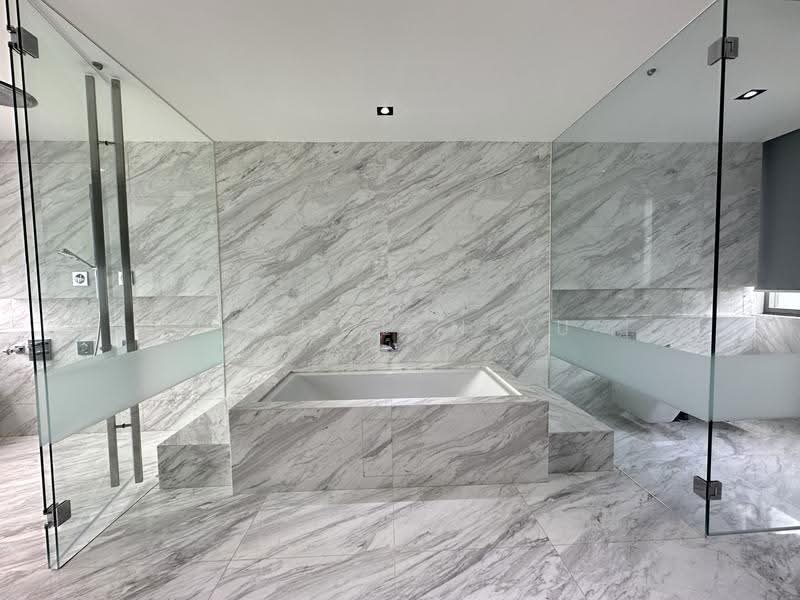 Award Winning Architect GCB Home | 顶级优质洋房, Holland, Tanglin / Holland / Bukit Timah, 6 Bedrooms, 16,000 sqft, Good Class Bungalow For Rent, by Gwendolyn Xu ( 徐瀞 ), 500248002 - Bathroom - PropertyGuru.com.sg
