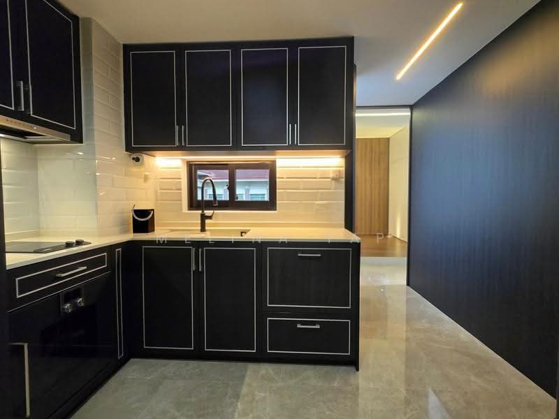 Mayfair Modern, 2 Rifle Range Road, Clementi Park / Upper Bukit Timah, 2 Bedrooms, 850 sqft, Condominium For Rent, by Melina Yap, 500248014 - Kitchen - PropertyGuru.com.sg