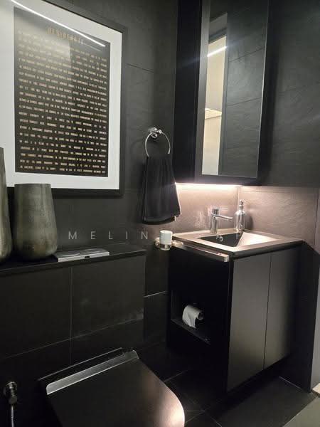 Mayfair Modern, 2 Rifle Range Road, Clementi Park / Upper Bukit Timah, 2 Bedrooms, 850 sqft, Condominium For Rent, by Melina Yap, 500248014 - Common Bathroom - PropertyGuru.com.sg