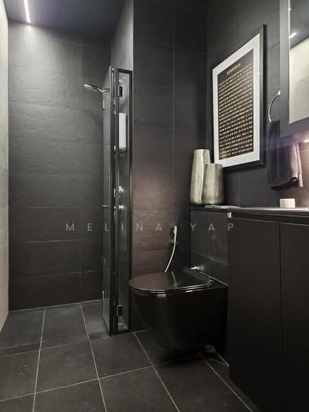 Mayfair Modern, 2 Rifle Range Road, Clementi Park / Upper Bukit Timah, 2 Bedrooms, 850 sqft, Condominium For Rent, by Melina Yap, 500248014 - Common Bathroom - PropertyGuru.com.sg