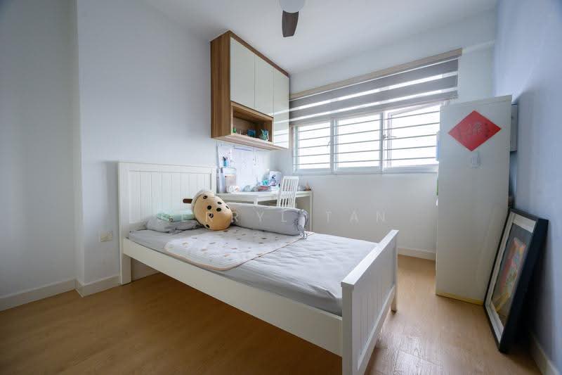 293A Bukit Batok Street 21, 293A Bukit Batok Street 21, Dairy Farm / Bukit Panjang / Choa Chu Kang, 3 Bedrooms, 1,216 sqft, HDB Flat For Sale, by Jerryl Tan, 500248029 - Bedroom - PropertyGuru.com.sg