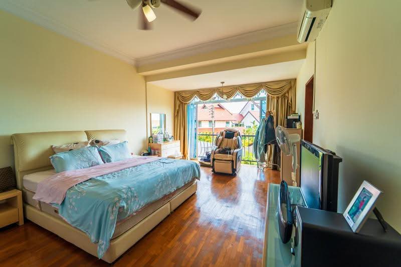 127, East Coast / Marine Parade, 5 Bedrooms, 3,000 sqft, Terraced House For Sale, by Susan Tay, 500248041 - Bedroom - PropertyGuru.com.sg