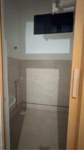 136 Bedok North Avenue 3, 136 136, Bedok / Upper East Coast, 1,625 sqft, Shop / Shophouse For Sale, by Ssharon Loh, 500248042 - CommercialGuru.com.sg