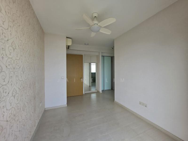 Skies Miltonia, 31 Miltonia Close, Sembawang / Yishun, 4 Bedrooms, 3,574 sqft, Condominium For Sale, by Jaime Lim, 500248046 - Master Bedroom - PropertyGuru.com.sg