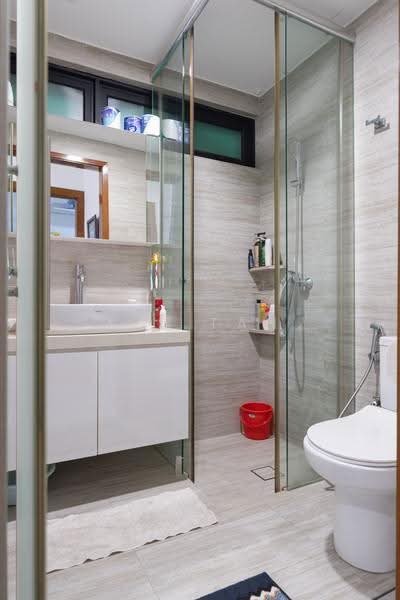 Gentle Villas, 74 Gentle Drive, Newton / Novena, 5 Bedrooms, 3,900 sqft, Semi-Detached House For Sale, by K.S Tan, 500248048 - Bathroom - PropertyGuru.com.sg