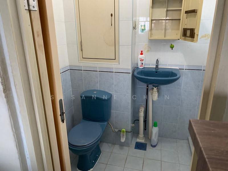3 Marine Terrace, 3 Marine Terrace, East Coast / Marine Parade, 3 Bedrooms, 1,259 sqft, HDB Flat For Sale, by Susanne Chan, 500248059 - Bathroom - PropertyGuru.com.sg