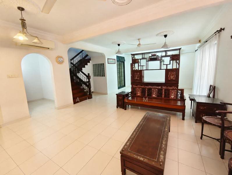 Corner Terrace at Truro Road, Freehold, Near Farrer Park MRT CitySquare Mall, Truro Road, Farrer Park / Serangoon Rd, 4 Bedrooms, 2,640 sqft, Corner Terrace For Sale, by Alex Lim, 500248060 - Living Room - PropertyGuru.com.sg