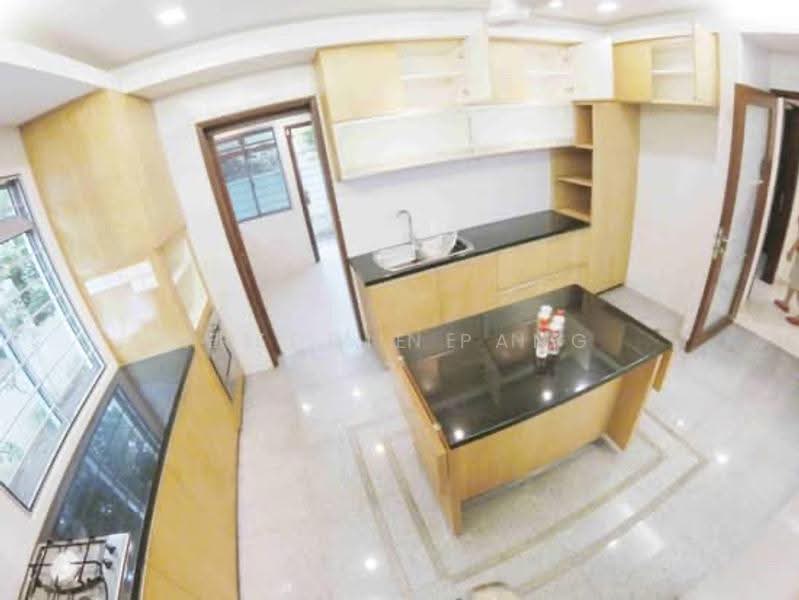 mount sinai near Dover/Buona Vista MRT, Tanglin / Holland / Bukit Timah, 6 Bedrooms, 4,500 sqft, Semi-Detached House For Rent, by Freddie Pang, 500248072 - main kitchen - PropertyGuru.com.sg