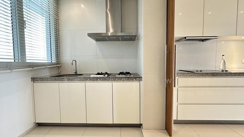 Grange Residences, 247 Tanglin Road, Tanglin / Holland / Bukit Timah, 4 Bedrooms, 2,853 sqft, Condominium For Sale, by Brandon Aw, 500248074 - Kitchen - PropertyGuru.com.sg