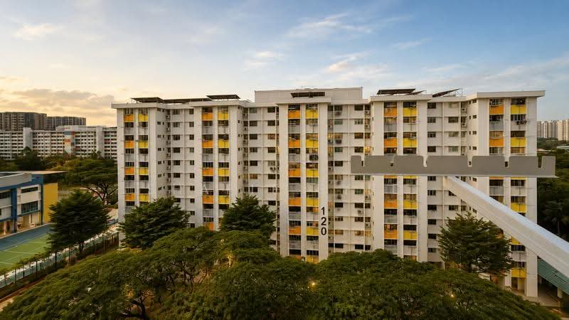 122 Geylang East Central, 122 Geylang East Central, Eunos / Geylang / Paya Lebar, 3 Bedrooms, 979 sqft, HDB Flat For Sale, by Shafie Syed, 500248075 - Exterior - PropertyGuru.com.sg