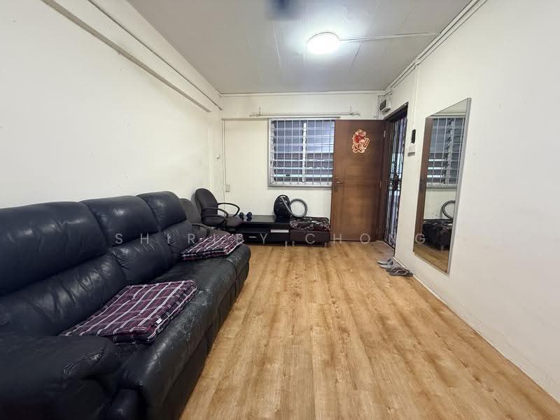 204 Yishun Street 21, 204 Yishun Street 21, Sembawang / Yishun, 2 Bedrooms, 721 sqft, HDB Flat For Rent, by Shirley Chong, 500248083 - Living Room - PropertyGuru.com.sg