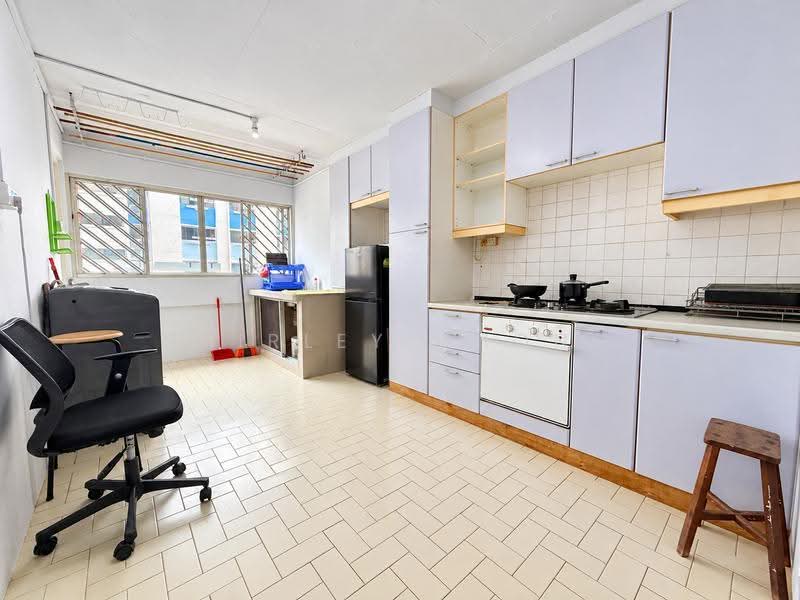 204 Yishun Street 21, 204 Yishun Street 21, Sembawang / Yishun, 2 Bedrooms, 721 sqft, HDB Flat For Rent, by Shirley Chong, 500248083 - Kitchen - PropertyGuru.com.sg