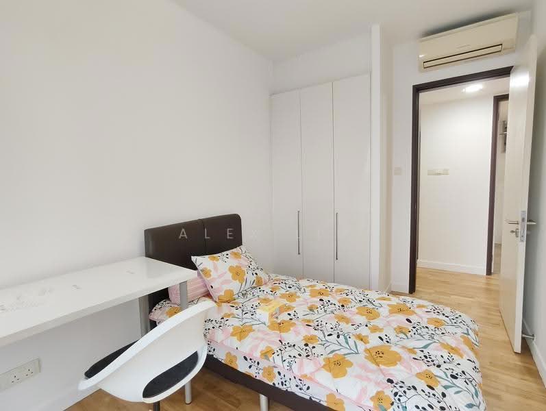 The Centris, 61 Jurong West Central 3, Boon Lay / Jurong / Tuas, 2 Bedrooms, 979 sqft, Apartment For Sale, by Alex Lim, 500248086 - Bedroom - PropertyGuru.com.sg