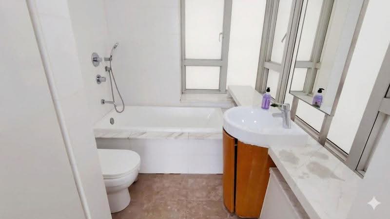 The Centris, 61 Jurong West Central 3, Boon Lay / Jurong / Tuas, 2 Bedrooms, 979 sqft, Apartment For Sale, by Alex Lim, 500248086 - Bathroom - PropertyGuru.com.sg