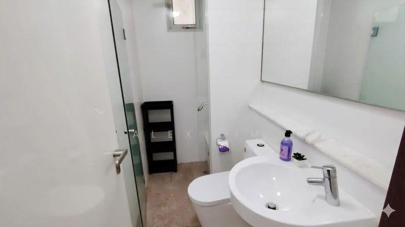 The Centris, 61 Jurong West Central 3, Boon Lay / Jurong / Tuas, 2 Bedrooms, 979 sqft, Apartment For Sale, by Alex Lim, 500248086 - PropertyGuru.com.sg