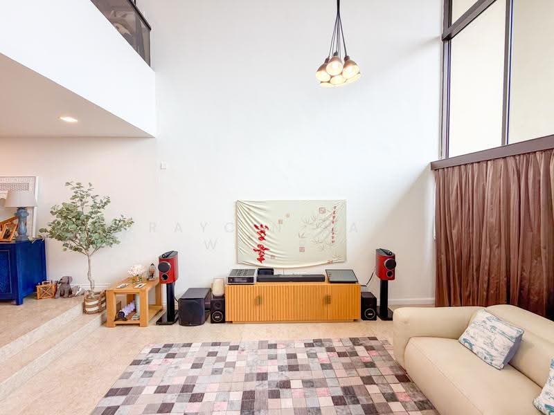 Eastern Lagoon II, 208 Upper East Coast Road, East Coast / Marine Parade, 4 Bedrooms, 3,165 sqft, Condominium For Sale, by Graycin Wang Wei Ru, 500248098 - Living Room - PropertyGuru.com.sg