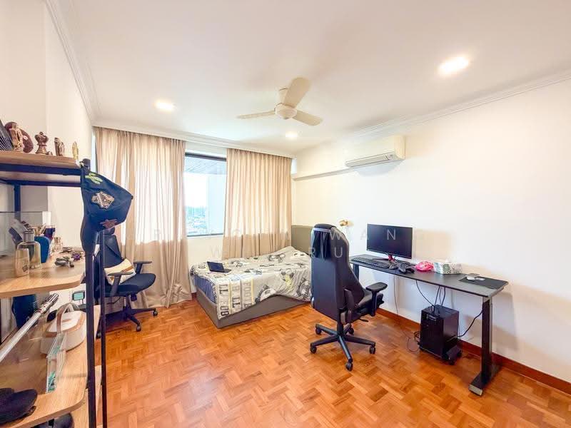 Eastern Lagoon II, 208 Upper East Coast Road, East Coast / Marine Parade, 4 Bedrooms, 3,165 sqft, Condominium For Sale, by Graycin Wang Wei Ru, 500248098 - Bedroom - PropertyGuru.com.sg