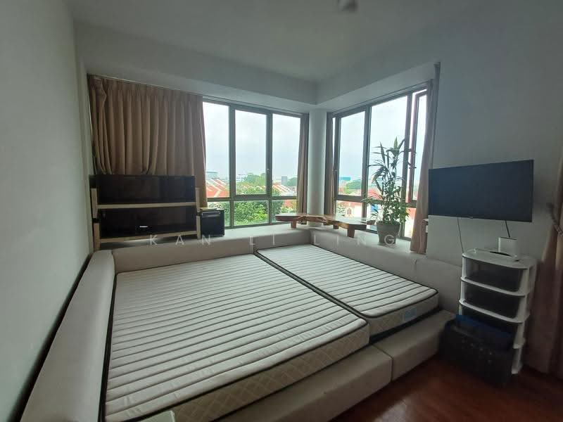 Casa Merah, 60 Tanah Merah Kechil Avenue, Bedok / Upper East Coast, 4 Bedrooms, 1,572 sqft, Condominium For Rent, by Kan Li Ling, 500248119 - Living Room - PropertyGuru.com.sg