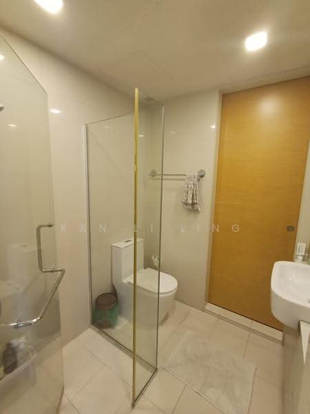 Casa Merah, 60 Tanah Merah Kechil Avenue, Bedok / Upper East Coast, 4 Bedrooms, 1,572 sqft, Condominium For Rent, by Kan Li Ling, 500248119 - Bathroom - PropertyGuru.com.sg