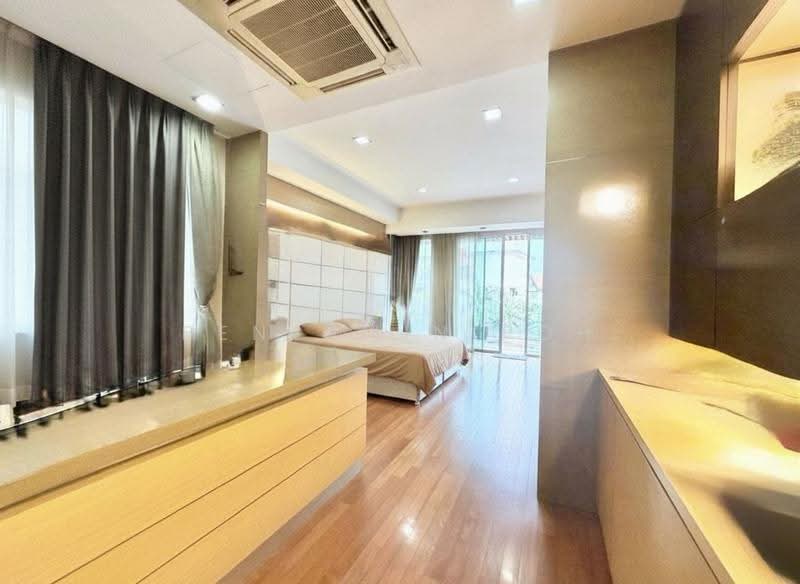 MOVE-IN 3STY SEMID WITH UNBLOCKED VIEW!!, LENTOR VICINITY, Ang Mo Kio / Bishan / Thomson, 5 Bedrooms, 4,000 sqft, Semi-Detached House For Sale, by Benjamin Poh, 500248120 - Bedroom - PropertyGuru.com.sg