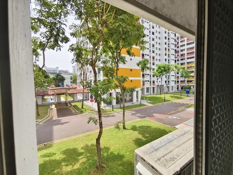 739 Jurong West Street 73, 739 Jurong West Street 73, Boon Lay / Jurong / Tuas, 3 Bedrooms, 1,355 sqft, HDB Flat For Sale, by Alex Lim, 500248129 - Exterior - PropertyGuru.com.sg