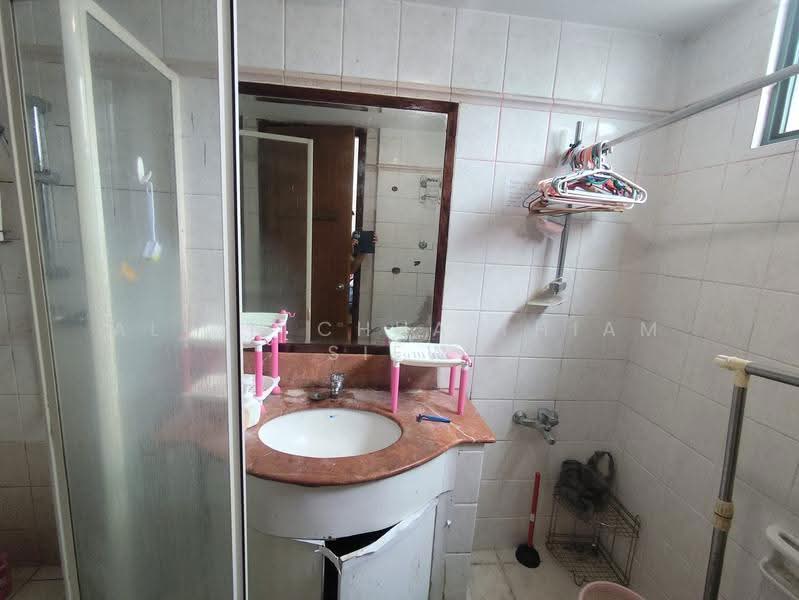 Summerdale, 6 Boon Lay Drive, Boon Lay / Jurong / Tuas, 3 Bedrooms, 1,271 sqft, Condominium For Sale, by Alvin Chua Thiam Siew, 500248132 - Bathroom - PropertyGuru.com.sg