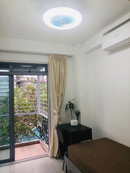 Emerald Park, 2 Indus Road, Alexandra / Commonwealth, Room Rental, 120 sqft, Condominium For Rent, by Cindy Chew, 500248139 - Balcony - PropertyGuru.com.sg