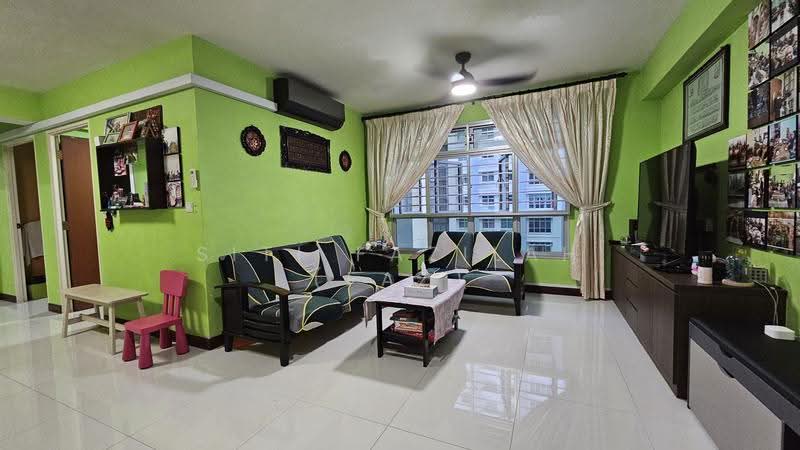 815B Choa Chu Kang Avenue 7, 815B Choa Chu Kang Avenue 7, Dairy Farm / Bukit Panjang / Choa Chu Kang, 3 Bedrooms, 1,001 sqft, HDB Flat For Sale, by Siti Fazilah (Faz), 500248173 - Living Room - PropertyGuru.com.sg