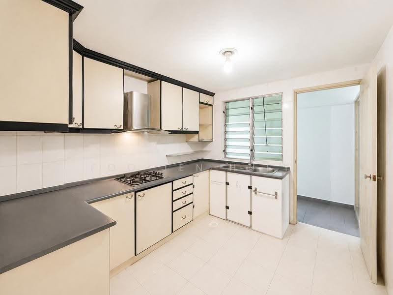 Freehold Apartment at Sunbird Area, Walk to 2 MRTs and Amenities, Sunbird Road, Bedok / Upper East Coast, 3 Bedrooms, 1,356 sqft, Apartment For Sale, by Foo Jen Huey, 500248174 - Kitchen - PropertyGuru.com.sg