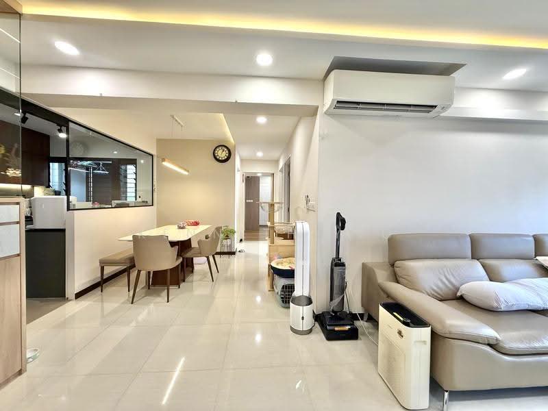 610C Tampines North Drive 1, 610C Tampines North Drive 1, Pasir Ris / Tampines, 3 Bedrooms, 1,216 sqft, HDB Flat For Sale, by Kenneth Yeo, 500248175 - Living Room - PropertyGuru.com.sg