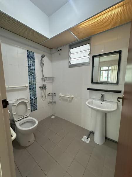 808B Chai Chee Road, 808B Chai Chee Road, Bedok / Upper East Coast, 2 Bedrooms, 732 sqft, HDB Flat For Sale, by Teni Atmadja 陈铨莉., 500248187 - PropertyGuru.com.sg