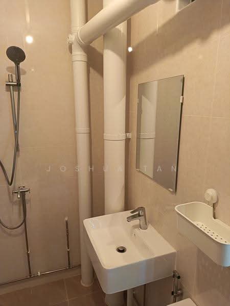 290D Bukit Batok East Avenue 3, 290D Bukit Batok East Avenue 3, Dairy Farm / Bukit Panjang / Choa Chu Kang, Room Rental, 110 sqft, HDB Flat For Rent, by Joshua Tan, 500248206 - Bathroom - PropertyGuru.com.sg