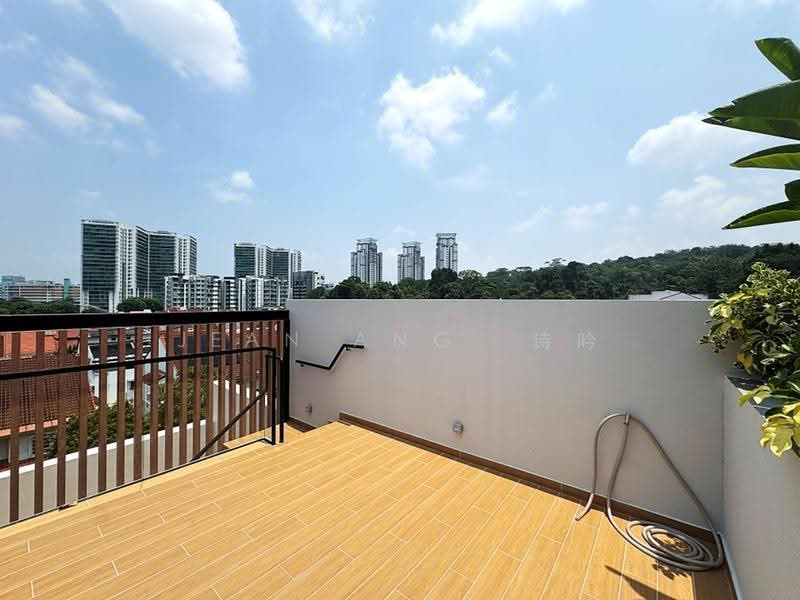 Hillview crescent, Dairy Farm / Bukit Panjang / Choa Chu Kang, 6 Bedrooms, 7,240 sqft, Terraced House For Sale, by Jean Ang 诗吟, 500248218 - Exterior - PropertyGuru.com.sg