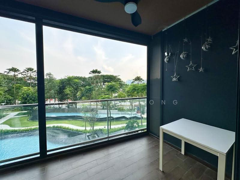 Lake Grande, 6 Jurong Lake Link, Boon Lay / Jurong / Tuas, 3 Bedrooms, 926 sqft, Condominium For Sale, by Angelica Ong, 500248220 - Balcony - PropertyGuru.com.sg