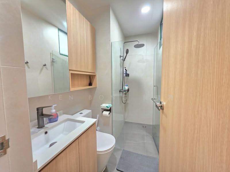 Signature Park, 48A Toh Tuck Road, Clementi Park / Upper Bukit Timah, 2 Bedrooms, 1,023 sqft, Condominium For Sale, by Ken Bong 黄慧锋, 500248232 - Bathroom - PropertyGuru.com.sg