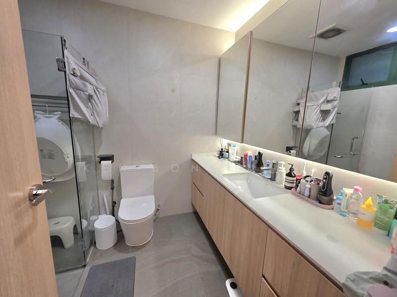 Signature Park, 48A Toh Tuck Road, Clementi Park / Upper Bukit Timah, 2 Bedrooms, 1,023 sqft, Condominium For Sale, by Ken Bong 黄慧锋, 500248232 - MASTER ENSUITE - PropertyGuru.com.sg