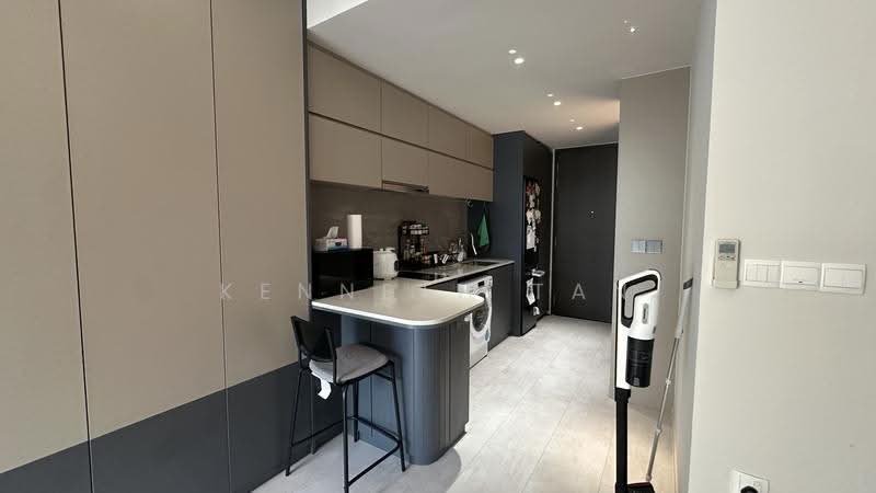 Avenue South Residence, 13 Silat Avenue, Alexandra / Commonwealth, 1 Bedroom, 527 sqft, Condominium For Rent, by Kenneth Tan, 500248255 - Kitchen - PropertyGuru.com.sg