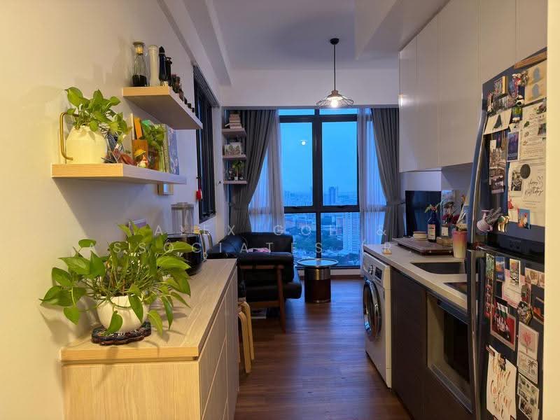 SkySuites 17, 17 Jalan Rajah, Balestier / Toa Payoh, 1 Bedroom, 377 sqft, Apartment For Rent, by Samuel Liao, 500248259 - Living Room - PropertyGuru.com.sg