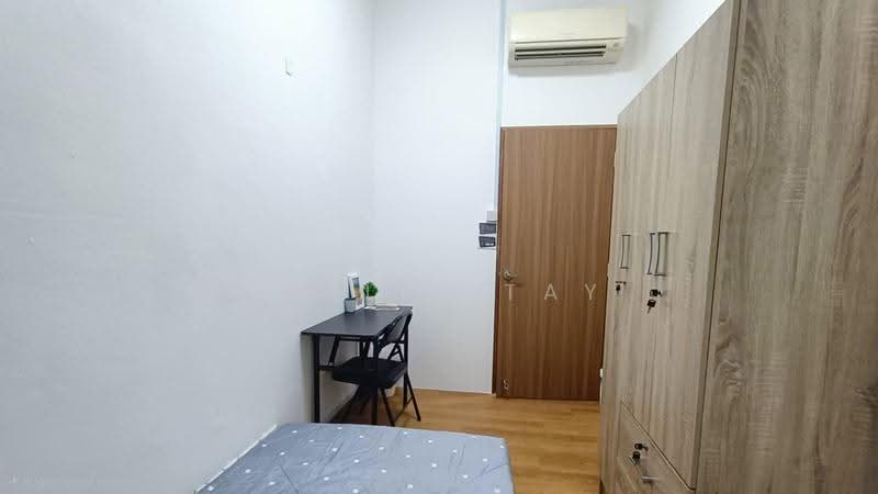 Dover Parkview, 30 Dover Rise, Buona Vista / West Coast / Clementi New Town, Room Rental, 100 sqft, Condominium For Rent, by Philip Tay, 500248269 - Bedroom - PropertyGuru.com.sg