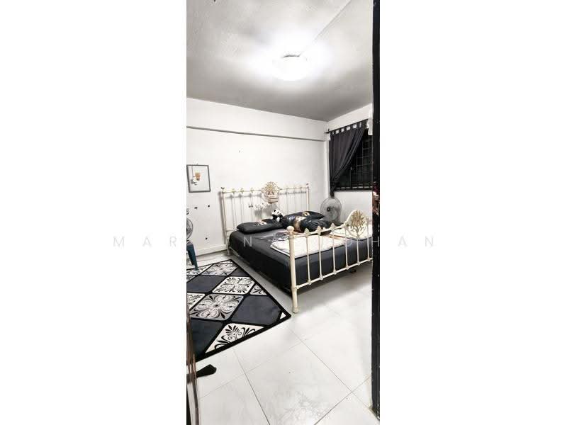 248 Hougang Avenue 3, 248 Hougang Avenue 3, Hougang / Punggol / Sengkang, 2 Bedrooms, 775 sqft, HDB Flat For Sale, by Mardina Johan, 500248270 - Bedroom - PropertyGuru.com.sg