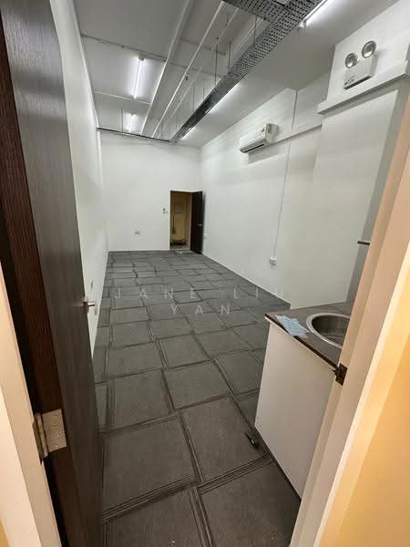Midview City, 20 Sin Ming Lane, Ang Mo Kio / Bishan / Thomson, 1,421 sqft, Light Industrial (B1) For Rent, by Jane Liu Yan, 500248271 - Interior - CommercialGuru.com.sg