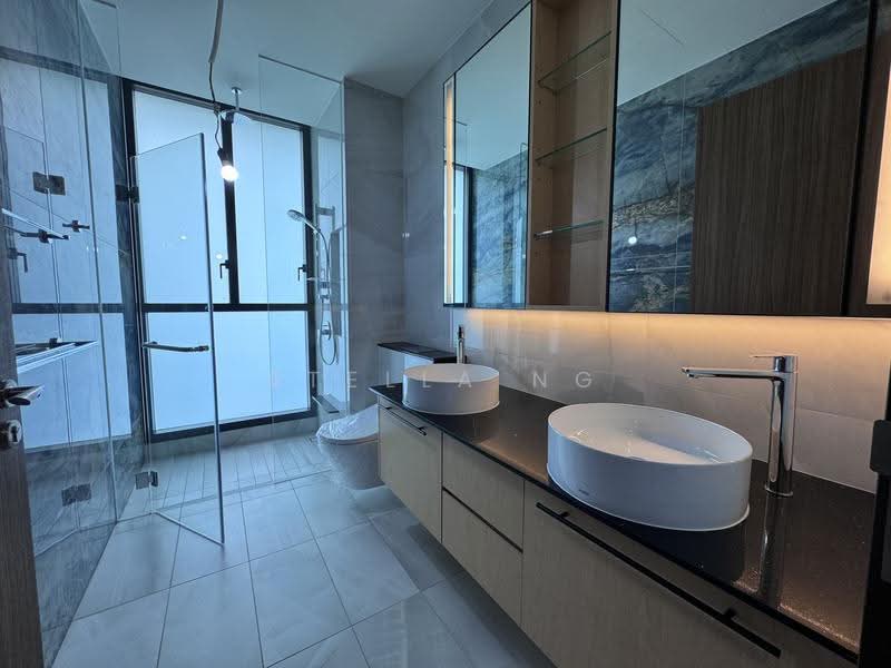 Belgravia Ace, Belgravia Drive, Seletar / Yio Chu Kang, 5 Bedrooms, 3,929 sqft, Semi-Detached House For Sale, by Stella Ng, 500248272 - Bathroom - PropertyGuru.com.sg