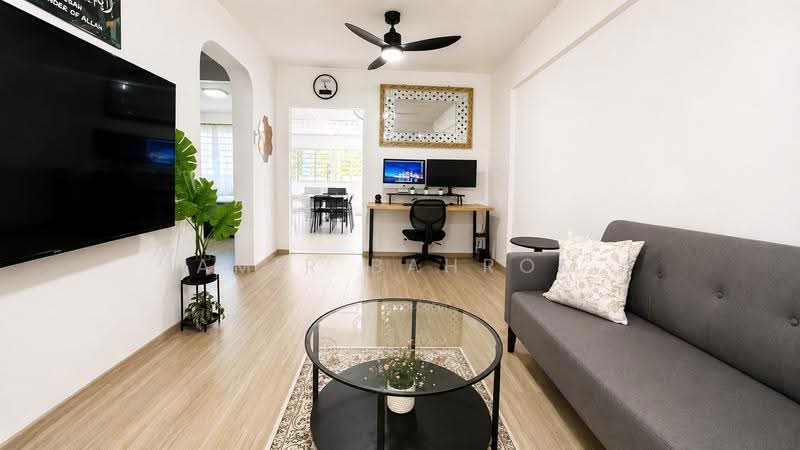 480 Jurong West Street 41, 480 Jurong West Street 41, Boon Lay / Jurong / Tuas, 2 Bedrooms, 721 sqft, HDB Flat For Sale, by Amir Bahrom, 500248274 - Living Room - PropertyGuru.com.sg