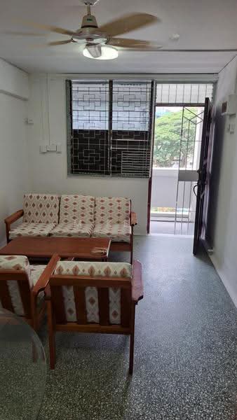 117 Lorong 1 Toa Payoh, 117 Lorong 1 Toa Payoh, Balestier / Toa Payoh, 2 Bedrooms, 690 sqft, HDB Flat For Rent, by Mike ., 500248317 - PropertyGuru.com.sg