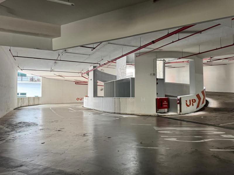 Food Concept @ Pandan, 239 Pandan Loop, Buona Vista / West Coast / Clementi New Town, 2,120 sqft, Factory / Workshop (B2) For Sale, by Liz Toh, 500248323 - Car Park - CommercialGuru.com.sg
