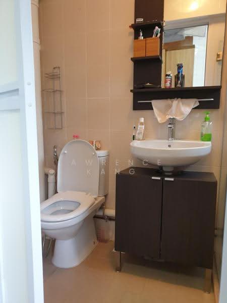 165 Tampines Street 12, 165 Tampines Street 12, Pasir Ris / Tampines, 3 Bedrooms, 1,442 sqft, HDB Flat For Rent, by Lawrence Kang, 500248340 - Bathroom - PropertyGuru.com.sg