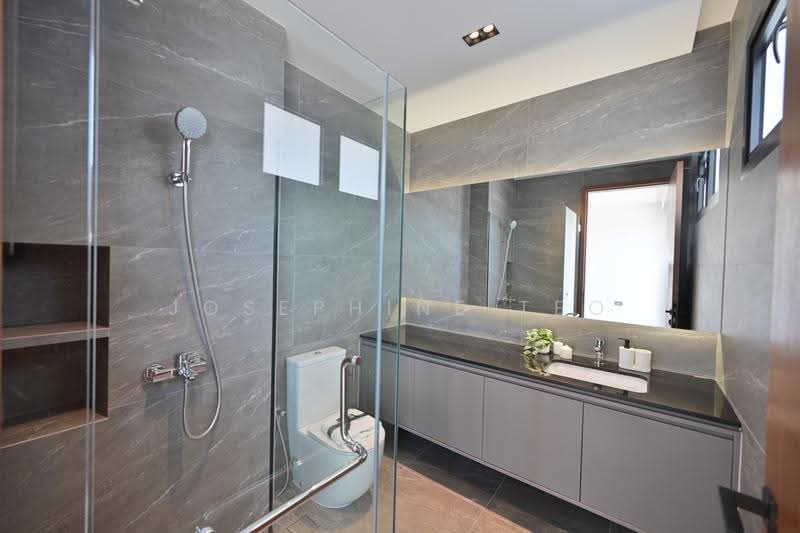jalan sankam, Sembawang / Yishun, 5 Bedrooms, 4,834 sqft, Terraced House For Sale, by Josephine Teo, 500248353 - Bathroom - PropertyGuru.com.sg