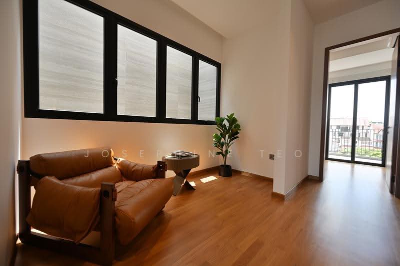 jalan sankam, Sembawang / Yishun, 5 Bedrooms, 4,834 sqft, Terraced House For Sale, by Josephine Teo, 500248353 - Living Room - PropertyGuru.com.sg