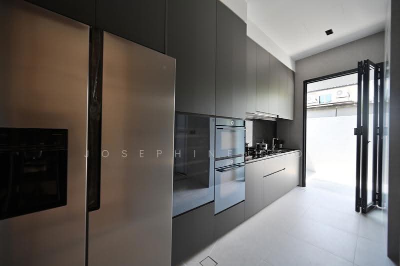 jalan sankam, Sembawang / Yishun, 5 Bedrooms, 4,834 sqft, Terraced House For Sale, by Josephine Teo, 500248353 - Kitchen - PropertyGuru.com.sg