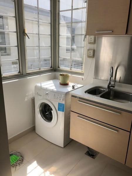 8 @ Mount Sophia, 10 Mount Sophia, Orchard / River Valley, 1 Bedroom, 893 sqft, Condominium For Rent, by Louis Ang, 500248354 - PropertyGuru.com.sg